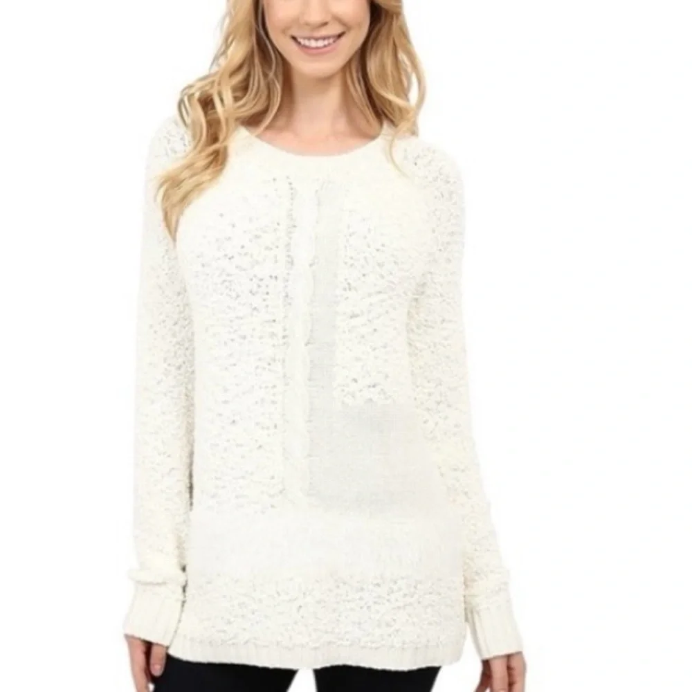 Sanctuary Snuggle Cable-Knit Sweater Winter White Sz XS Fuzzy Mixed Yarn Pattern